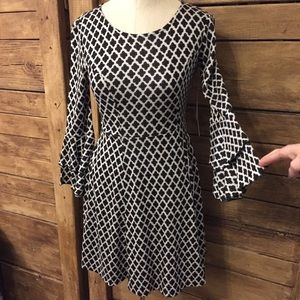 New My Michelle black white flutter knit dress XS